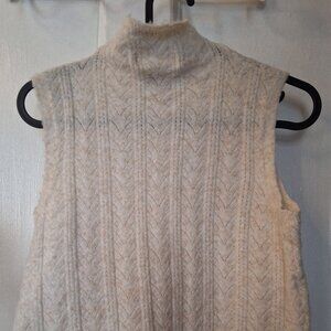 Jessica Simpson, Knit mockneck sleeveless, size S, Cream